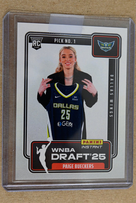 2025 Panini Instant Draft Night #DN-1 Paige Bueckers